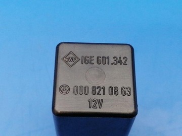 0008210863 Реле 3.8 160 1982 MERCEDES-BENZ S (W126)