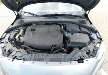 Volvo V60 I Kombi Facelifting 2.0 D3 DRIVE-E 150KM 2018 Volvo V60 z Gwarancja BLiS LCD Zegary Skora Fotele Profilowane 2.0 Diesel, zdjęcie 22