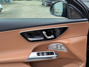 Mercedes Klasa E W214 Sedan 2.0 200 204KM 2024 MERCEDES-BENZ E Klasa 200 AMG Sedan 2.0 (204KM) 2024, zdjęcie 10