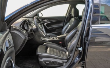 Opel Insignia I Sports Tourer 2.0 CDTI ECOTEC 160KM 2010 Opel Insignia 2,0CDTI (160KM) Automat Skory 2.0 Diesel 160KM, zdjęcie 6