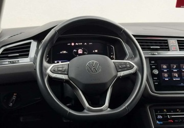 Volkswagen Tiguan Allspace SUV Facelifting 2.0 TDI SCR 200KM 2022 Volkswagen Tiguan Allspace IQ.Light MatrixLED Hak Kamery 360 Webasto T, zdjęcie 28