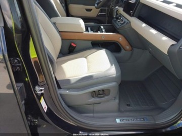 Land Rover Defender IV (L663) 2023 Land Rover Defender 110 X 2023 3.0l 3.0 Benzyna 395KM, zdjęcie 9