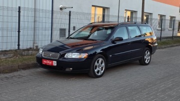 Volvo V70 II 2.4 140KM 2005 Volvo V70 2,4 BENZYNA NIEZNISZCZALNY SZWEDZKI LOS 2.4 Benzyna 140KM, zdjęcie 1