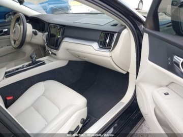 Volvo 2019 Volvo S60 2019 Volvo S60 T6 AWD Momentum 2.0 Benzyna 316KM, zdjęcie 4