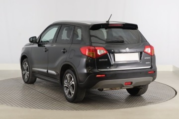 Suzuki Vitara III SUV 1.6 DDiS 120KM 2015 Suzuki Vitara 1.6 DDiS, 4X4, Skóra, Klima, zdjęcie 3