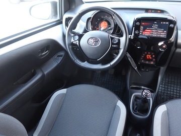 Toyota Aygo II Hatchback 3d Facelifting 1.0 VVT-i 72KM 2021 Toyota Aygo 1.0 VVT-i, Salon Polska, zdjęcie 6