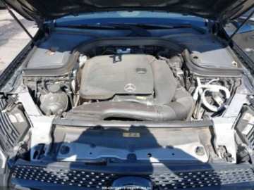 Mercedes GLC C253 2021 Mercedes-Benz GLC 300 4Matic Coupe 2021 2.0l 2.0 Benzyna 255KM, zdjęcie 8