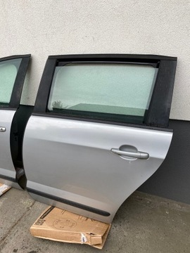 DVEŘE LEVÉ ZADNÍ PEUGEOT 5008 I EZRC PĚKNÝ