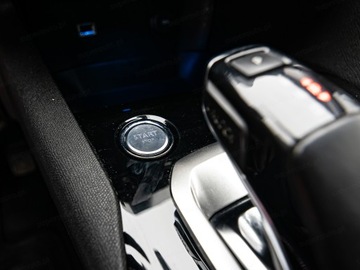 Peugeot 5008 II Crossover 1.6 THP 165KM 2017 PEUGEOT 5008 1.6 THP Suv 165KM 2017, zdjęcie 19