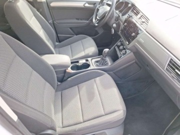 Volkswagen Touran III 2.0 TDI 150KM 2021 Volkswagen Touran 2.0 Diesel 149KM, zdjęcie 11