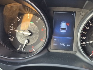 Toyota Avensis III Wagon Facelifting 2015 2.0 D-4D 143KM 2016 Toyota Avensis 2016 Premium 208k km, zadbana, VAT23%, książka serwisowa, zdjęcie 4