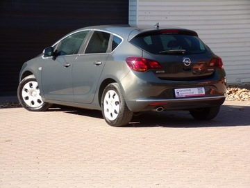 Opel Astra J GTC 1.4 Turbo ECOTEC 140KM 2014 Opel Astra FUUL OPCJA COSMO I WŁAŚĆ 2014R, zdjęcie 15