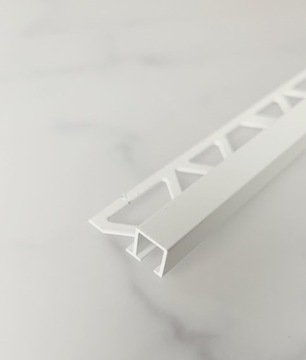 Profil zakończeniowy narożny kwadratowy biały 10mm