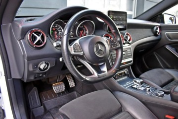 Mercedes CLA C117 Shooting Brake Facelifting AMG 2.0 45 AMG 381KM 2017 Mercedes CLA 45 AMG Bezwypadkowy / Salon Polska /, zdjęcie 8