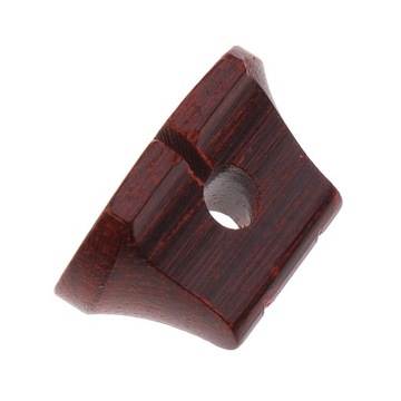 Czerwony chiński instrument muzyczny mostka Erhu