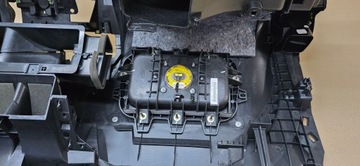 DESKA ROZDĚLOVAČE ULOŽENÍ SPOLUJEZDCE CITROEN DS5