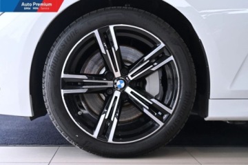 BMW Seria 3 G20-G21 Limuzyna 3.0 330d 286KM 2023 BMW Seria 3 330d xDriveFV23Hak HolowniczyM Pakiet SportowyFotel Sportowy, zdjęcie 19