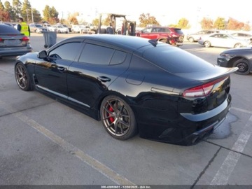 Kia Stinger 2022 Kia Stinger Gt-Line 2022 2.5 Benzyna 300KM, zdjęcie 3