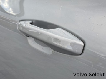 Volvo V60 II  Cross Country Facelifting 2.0 B4 197KM 2023 Volvo V60 Cross Country FV23 Plus Bright B4 197KM, zdjęcie 33