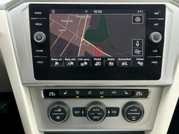 Volkswagen Passat B8 Variant 2.0 TDI BlueMotion SCR 150KM 2018 Volkswagen Passat 2.0 TDI Comfortline! Salon, zdjęcie 10