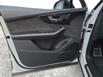 Audi Q7 II Q7-e 3.0 55 TFSI e  381KM 2021 Audi Q7 3.0 Hybryda Plug-in 381KM, zdjęcie 11