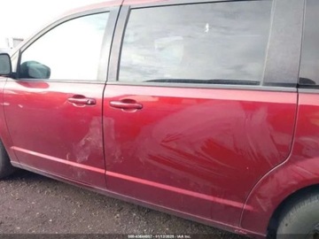 Dodge Caravan V Grand Caravan Facelifting 3.6 VVT 283KM 2020 Dodge Grand Caravan 3.6 V6 benzyna 283KM wersja GT, od ubezpieczyciela 3.6, zdjęcie 9