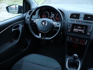 Volkswagen Polo V Hatchback 3d Facelifting 1.2 TSI BlueMotion Technology 90KM 2016 VW Polo 1.2 TSI, Salon Polska, Klima, Parktronic, zdjęcie 6