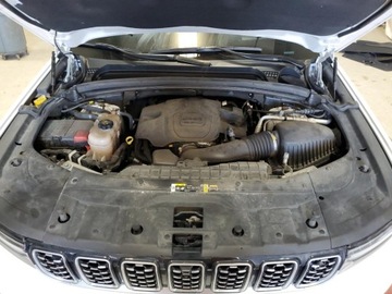 Jeep Grand Cherokee IV 2022 Jeep Grand Cherokee L Summit 2022 5.7l 5.7 Benzyna 357KM, zdjęcie 6