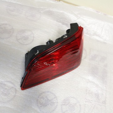 5070 Honda Goldwing GL1800 Lampa kufra central PRAWA