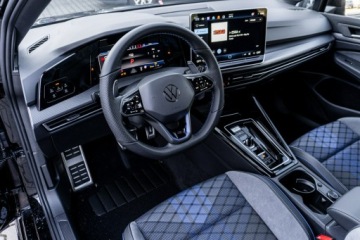 Volkswagen Golf VIII R Facelifting 2.0 TSI 333KM 2025 Volkswagen Golf Variant R 2.0 TSI 4Motion 333 KM, zdjęcie 10