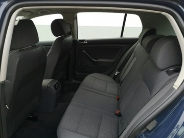 Volkswagen Golf V Hatchback 1.6 i 102KM 2005 Volkswagen Golf 1.6 MPI 102KM Klima Parktronik, zdjęcie 14
