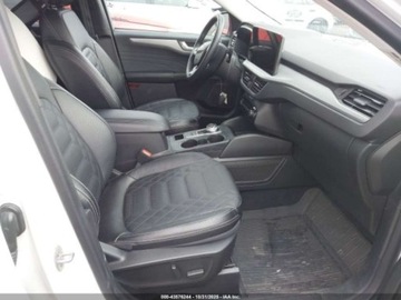 Ford Escape III 2023 Ford Escape FORD ESCAPE PLATINUM 2.0 Benzyna 250KM, zdjęcie 8
