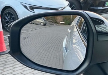 Toyota C-HR II SUV 1.8 Hybrid 140KM 2025 Toyota C-HR Toyota C-HR 1.8 Hybrid Executive 1.8 Hybryda 140KM, zdjęcie 13