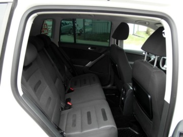 Volkswagen Tiguan I SUV 2.0 TDI CR DPF 140KM 2008 Volkswagen Tiguan Webasto 4x4 Nawigacja Bi-Xenon Klimatronik 2.0 Diesel, zdjęcie 24