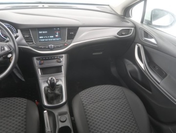 Opel Astra K Sportstourer Facelifting 1.2 Turbo 110KM 2021 Opel Astra 1.2 Turbo, Klima, Tempomat, Parktronic, zdjęcie 7