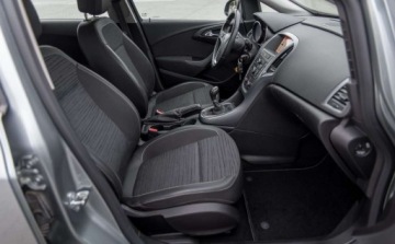 Opel Astra J GTC 1.4 Turbo ECOTEC 120KM 2015 Opel Astra Opel Astra 1.4 Benzyna 120KM, zdjęcie 31