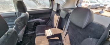 Mitsubishi Outlander II 2011 Mitsubishi Outlander 2011r, 2.4 LPG. AUTOMAT. Przetarty lewy bok. Jezdzi., zdjęcie 7