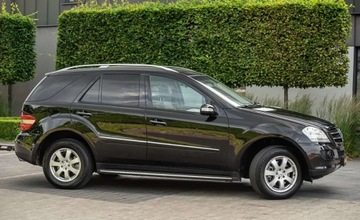 Mercedes Klasa M W164 Off-roader 3.0 V6 (320 CDI) 224KM 2006 Mercedes-Benz ML 3.0D 224KM 4matic Sport Pakiet Skora Navi Camera Alu PDc, zdjęcie 2