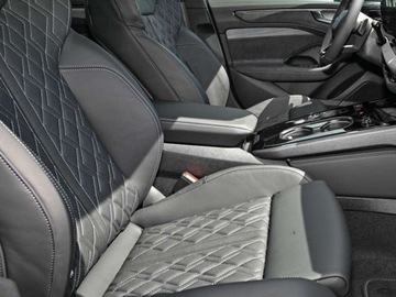 Audi A6 C8 Limousine Facelifting 2.0 40 TDI 204KM 2025 AUDI A6 TDI quattro Sedan (204KM) 2025, zdjęcie 11