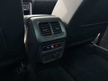 Volkswagen Tiguan II SUV Facelifting 1.5 TSI 150KM 2022 Volkswagen Tiguan pakiet zimowy, tempomat aktywny, lane assist, 1.5 Benzyna, zdjęcie 30
