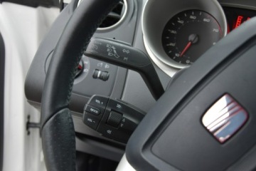 Seat Ibiza IV Hatchback 5d 1.4 MPI 85KM 2011 Seat Ibiza Copa 1.4MPi 86KM 2011r. Climatronic, zdjęcie 28