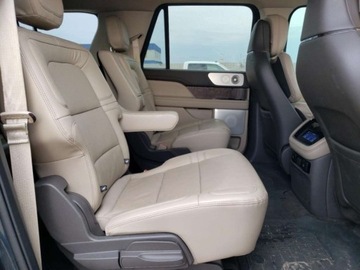 Lincoln Navigator III 2022 Lincoln Navigator 2022, 3.5L, 4x4, L RESERVE, po gradobiciu 3.5 Benzyna, zdjęcie 9