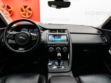 Jaguar E-Pace SUV 2.0 i4P 200KM 2019 JAGUAR E-Pace 2.0 i4P AWD R-Dynamic S Suv 200KM 2019, zdjęcie 10