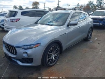 Maserati Levante 2017 Maserati Levante S 2017 3.0l 3.0 Benzyna 424KM, zdjęcie 4