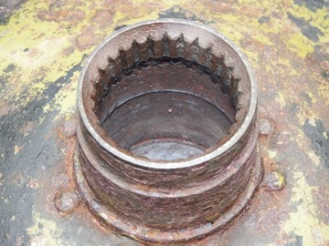 ORYGINALNY URZYWANY PIASTA/BĘBEN KOŁA PÓŁBĘBEN M-72