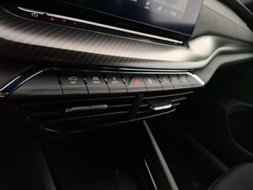 Skoda Octavia IV RS Kombi 2.0 TDI SCR 200KM 2022 Skoda Octavia RS 2.0 TDI / 200KM, 4x4 DSG, LED Mat, zdjęcie 18