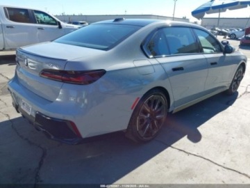 BMW Seria 7 G70 2024 BMW Seria 7 740i, 2024r., 3.0L 3.0 Benzyna 375KM, zdjęcie 2