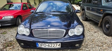 Mercedes Klasa C W203 2003 Mercedes C220 Avangarde-sedan, zdjęcie 2
