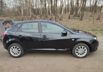 Seat Ibiza IV Hatchback 5d 1.4 MPI 85KM 2012 Seat Ibiza SEAT Ibiza IV Ibiza Reference 1.4 Benzyna 86KM, zdjęcie 5