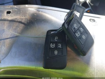 Volkswagen Tiguan II 2022 Volkswagen Tiguan SEL R-Line 2022 2.0 Benzyna 184KM, zdjęcie 11